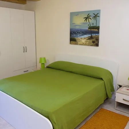 Holiday home Casa Vacanze Calafarina