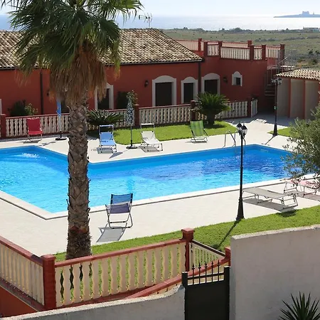 Holiday home Casa Vacanze Calafarina